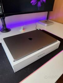 MAC BOOK PRO -  I9  -32 Gb Ram