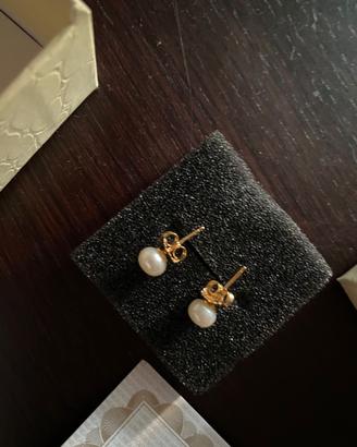 orecchini in argento con perle