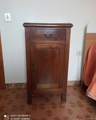 comodino 