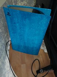 ps5  con God of warr Ragnarok 