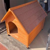 Cuccia per cane in legno con tetto impermeabile