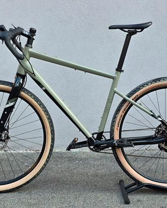 monster gravel touring riverside 920 taglia L