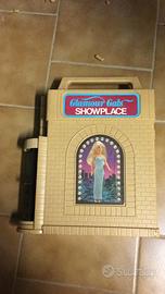 Glamour gals showplace