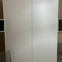 Armadio due ante e comó come nuovi