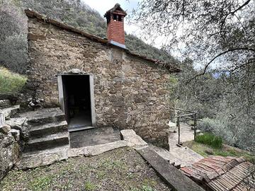 Rustico / Casale di 66 m² con 4 locali a Pigna