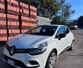 Renault Clio duel energy 75 CV