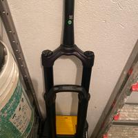 Forcella MTB giant crest 34 130mm