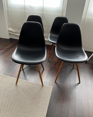 Vitra Eames Plastic Chair Dsw