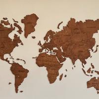 Mappa del mondo in legno