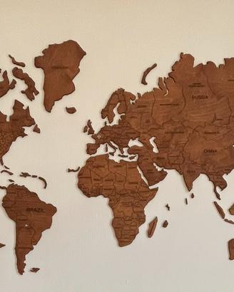 Mappa del mondo in legno