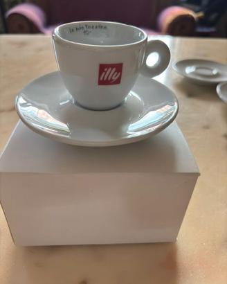 Illy  “La mia tazzina 10+” con scatola. Nuova