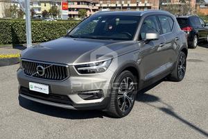 VOLVO XC40 T5 Recharge Plug-in Hybrid R-design