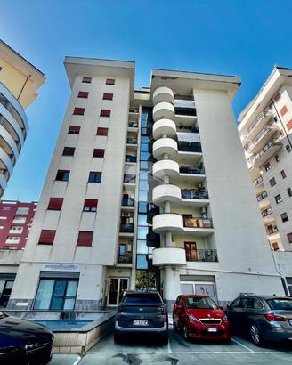 4 LOCALI A COSENZA