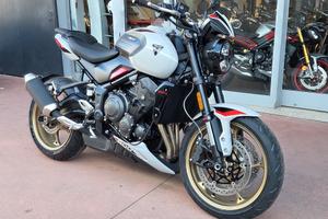 Triumph Trident 800