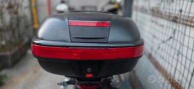 Bauletto Givi + staffa