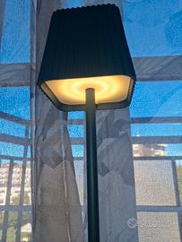 Lampada da tavolo nera ricaricabile