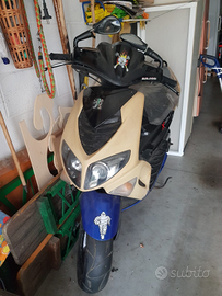 Scooter peugeot 2000