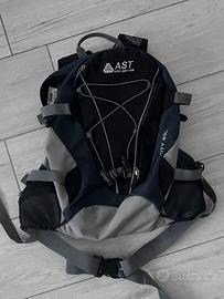 Zaino da trekking AST 25 litri