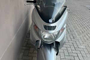 Suzuki Burgman 250