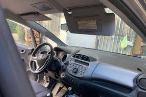 Honda jazz v tec 1200 cc 69000 km