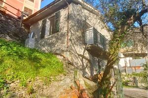 Casa indipendente di 85 m² con 4 locali a Rapallo