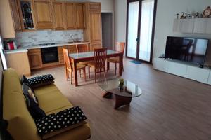 Appartamento in casa bifamiliare