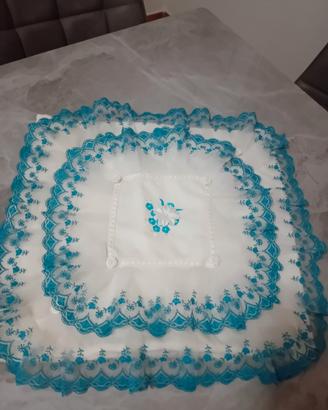 Copricuscino con ricami