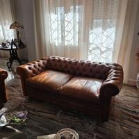 Divani n,2  Chesterfield stile inglese