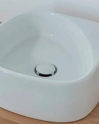 lavabo in ceramica nuovo