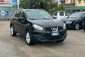 Nissan qaschqai 2.0 4x4 /190.000