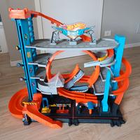 Garage hot wheels