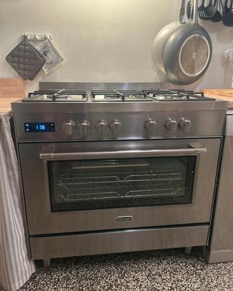 Cucina a Gas Delonghi con forno elettrico 90x60