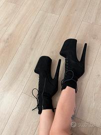 hella heels nere