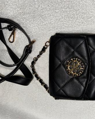 Borsa mini GUESS nera trapuntata con tracolla