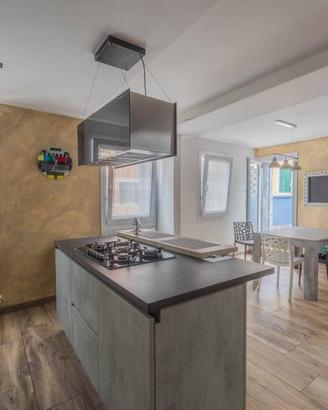 Spaziosa casa a schiera in posizione centrale