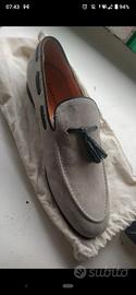 Mocassino Grigio con Nappine. Taglia 44