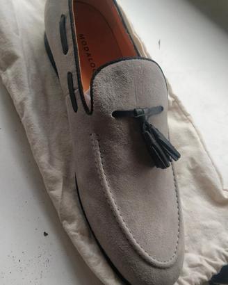 Mocassino Grigio con Nappine. Taglia 44