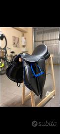 sella equitazione da salto nera