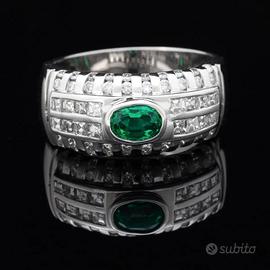 ANELLO IN ORO 18 KT BRILLANTI 1.20 CT E SMERALDO