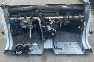 Dacia Sandero 2024 scocca per tagliate