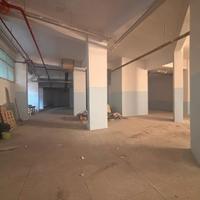 Centro citta':magazzino di 518 mq in via sampolo