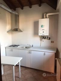 CUCINA COMPLETA COME NUOVA a 300€ entro il 1/07