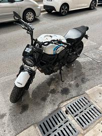 Xsr 700