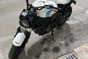 Xsr 700