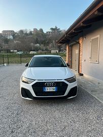 AUDI A1 40 TFSI 207 cv 2023