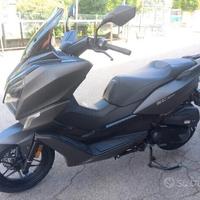 BENELLI KEEWAY SCOOTER MBP SC 300cc MOT. PIAGGIO A
