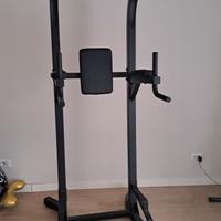 Training station 900