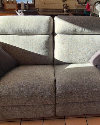 Divano "poltrone e sofa" acquistato a dicembre 