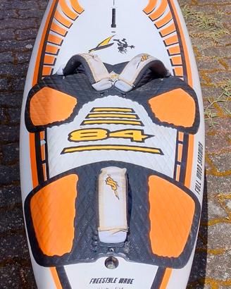 Tavola windsurf JP freestyle wave 84 litri