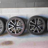 Pneumatici da neve  195/50R16 Toyo su cerchi  lega